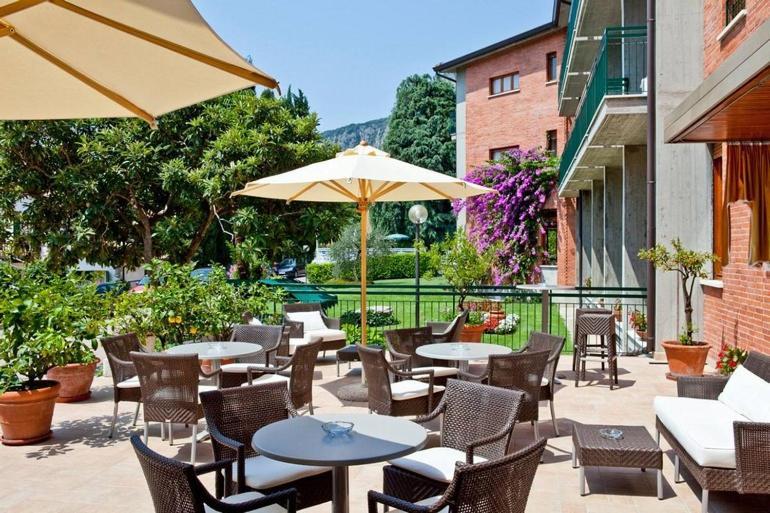 Hotel Gabbiano - Garda Lake Collection Esterno foto